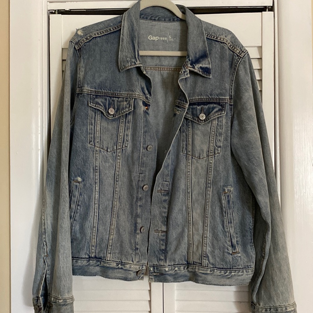 Vintage Denim Jacket in Light Distressed Wash